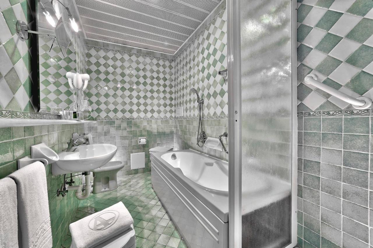 Hotel Terme Antoniano 몬테그로또테르메 외부 사진