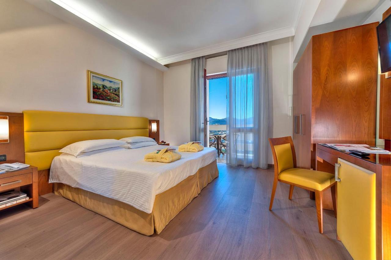 Hotel Terme Antoniano 몬테그로또테르메 외부 사진